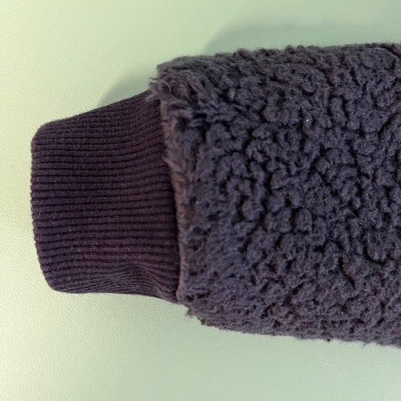 Fabkids Polar Bear Long Sleeve Sweatshirt, toddler girl size 4T-5T,plush sweater - Picture 7 of 9